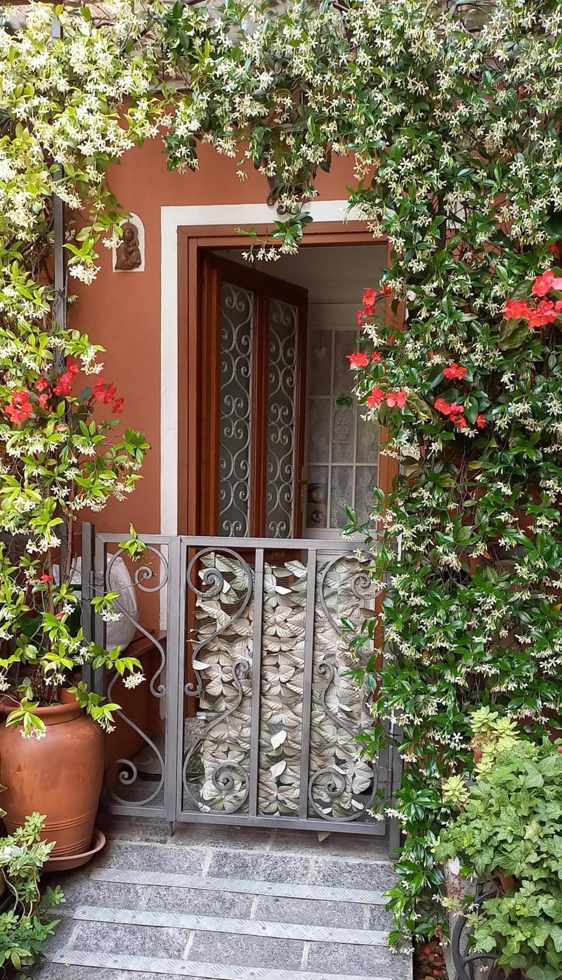 Bellagio Center Apartment N°12 Екстериор снимка